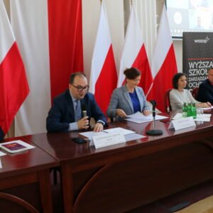 „Aktualne problemy cyberbezpieczeństwa i cyberprzestępczości” to temat ogólnopolskiej konferencji naukowej, która odbyła się 16 lipca w Podkarpackim Urzędzie Wojewódzkim w Rzeszowie.