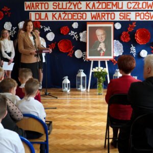 Nadanie imienia szkole w Woli Rafałowskiej