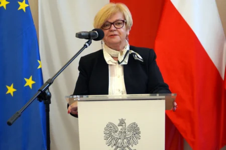 Wojewoda podkarpacki Teresa Kubas-Hul przemawia podczas uroczystości