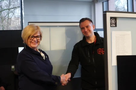 Wojewoda z wizytą w Centrum Powiadamiania Ratunkowego w Rzeszowie