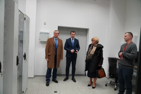 Wojewoda z wizytą w Centrum Powiadamiania Ratunkowego w Rzeszowie