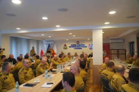 Uczestnicy narady strażackiej