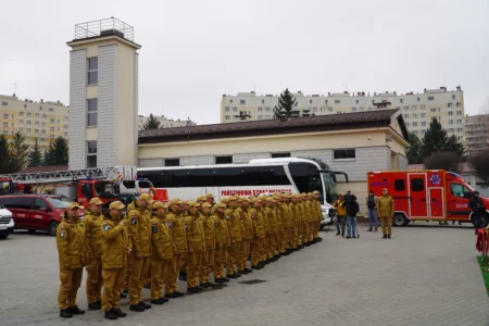 Uczestnicy narady strażackiej