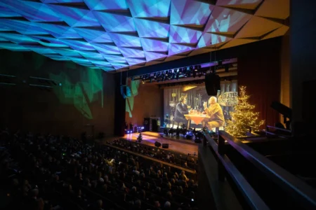 Uczestnicy uroczystości z okazji 670 - lecia lokacji Rzeszowa