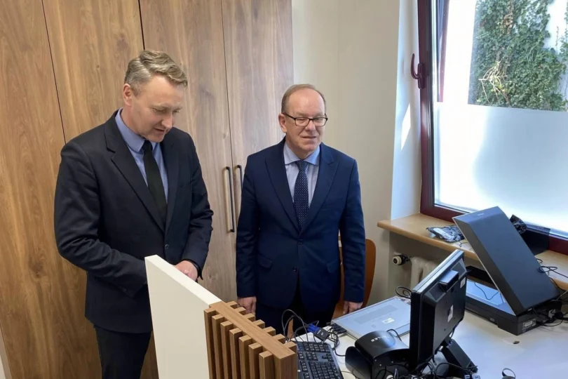 Wicewojewoda podkarpacki Wiesław Buż podczas wizyty w Mielcu