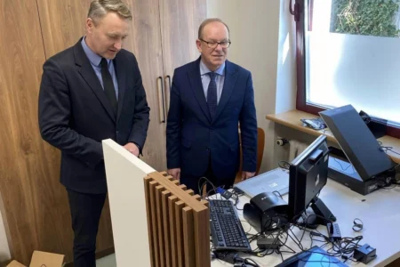 Wicewojewoda podkarpacki Wiesław Buż podczas wizyty w Mielcu