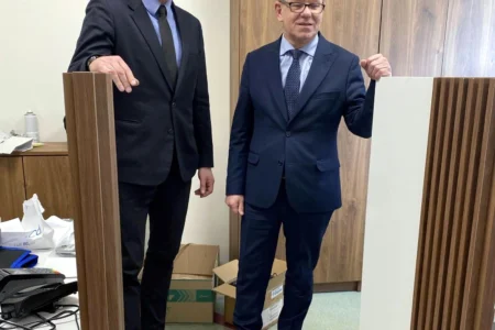 Wicewojewoda podkarpacki Wiesław Buż podczas wizyty w Mielcu