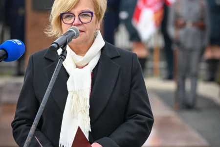 Wojewoda podkarpacki Teresa Kubas-Hul podczas obchodów 105. rocznicy śmierci płk. Leopolda Lisa-Kuli