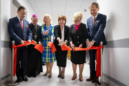 Uczestnicy otwarcia kliniki ortopedii i traumatologii