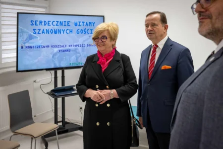 Uczestnicy otwarcia kliniki ortopedii i traumatologii