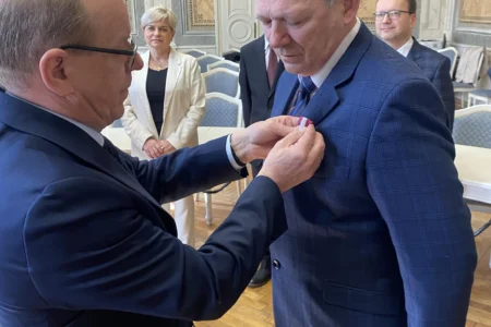 Wicewojewoda wręczył odznaczenia państwowe