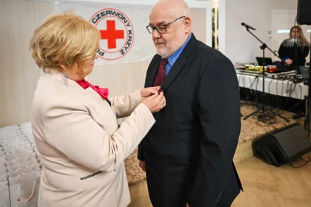 Wojewoda podkarpacki Teresa Kubas-Hul wręcza odznaczenia państwowe