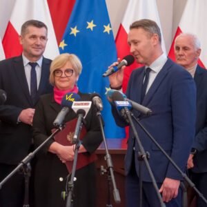 Prezydent Mielca Jacek Wiśniewski podczas spotkania z samorządami