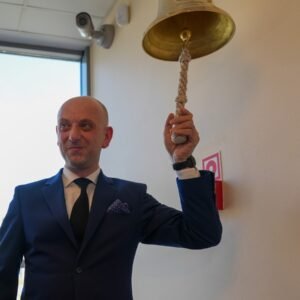 Wicewojewoda Paweł Bartoszek podczas uroczystości w szpitalu