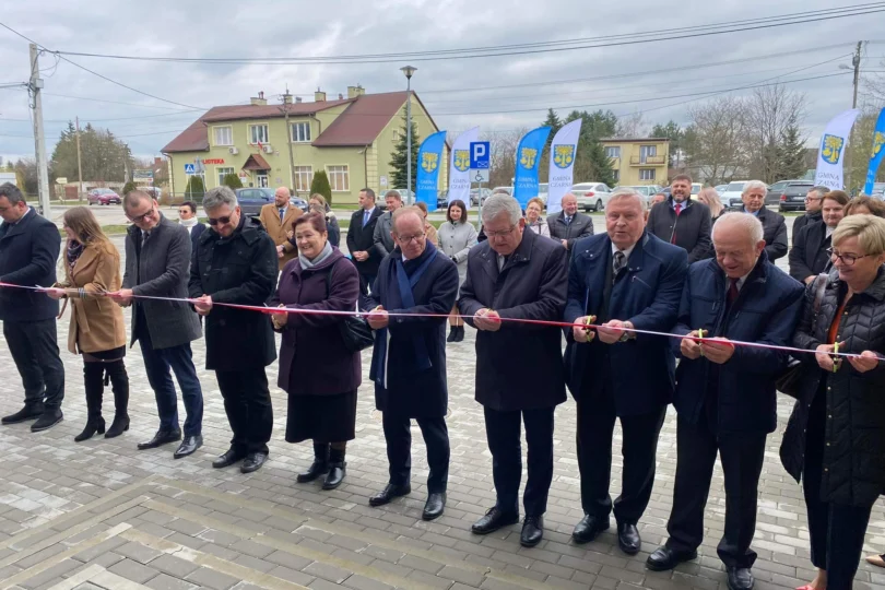 Wicewojewoda podczas otwarcia żłobka