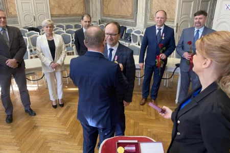Wicewojewoda wręczył odznaczenia państwowe