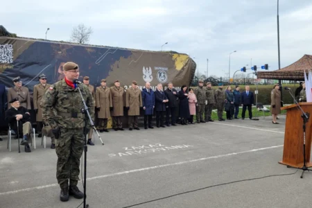 Żołnierze podczas uroczystej przysięgi