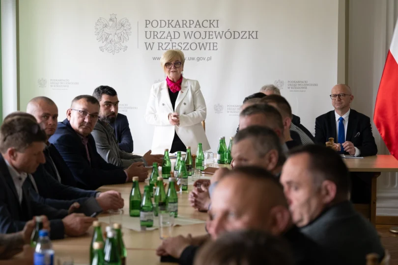 Wojewoda Teresa Kubas-Hul podczas spotkania z rolnikami