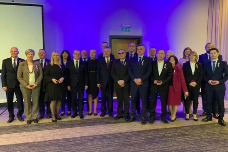 Uczestnicy uroczystości z okazji jubileuszu nadzoru budowlanego