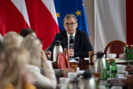 Uczestnicy spotkania wojewody z samorzadami