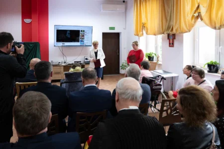 Wojewoda podkarpacki Teresa Kubas-Hul podczas przemówienia