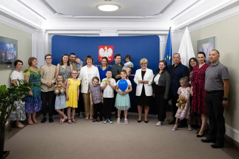 Wojewoda podczas spotkania z rodzinami zastępczymi