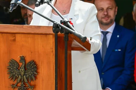 Uczestnicy uroczystości z okazji Święta Konstytucji 3 maja