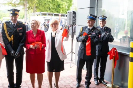 Uczestnicy obchodów z okazji Dnia Strażaka