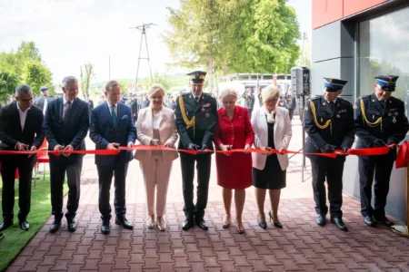 Uczestnicy obchodów z okazji Dnia Strażaka