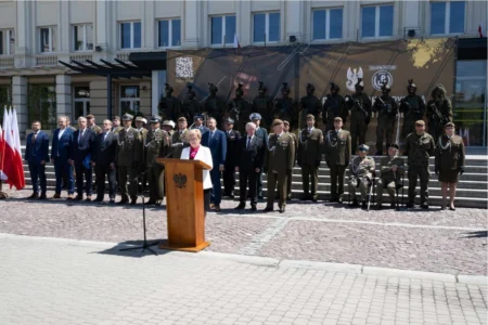 Uczestnicy przysięgi wojsk obrony terytorialnej