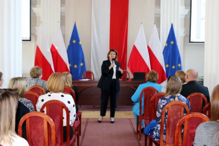 Uczestnicy spotkania z kadra kierowniczą środowiskowych domów samopomocy