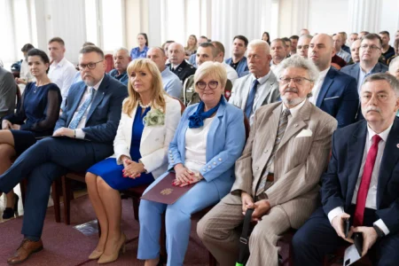 Uczestnicy uroczystości z okazji święta krwiodawców