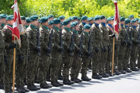 Uczestnicy Święta 21 Brygady strzelców Podhalańskich