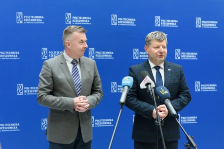 Uczestnicy spotkania na Politechnice Rzeszowskiej