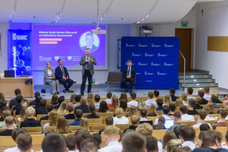 Uczestnicy spotkania na Politechnice Rzeszowskiej