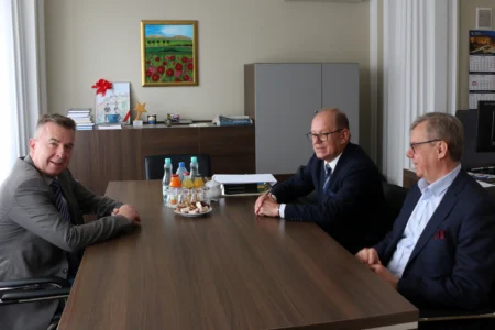 Minister nauki Dariusz Wieczorek podczas wizyty w Rzeszowie