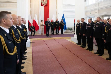 Uczestnicy uroczystości strażackich
