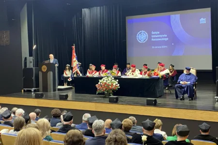 Uczestnicy uroczystości z okazji Święta Uniwersytetu Rzeszowskiego