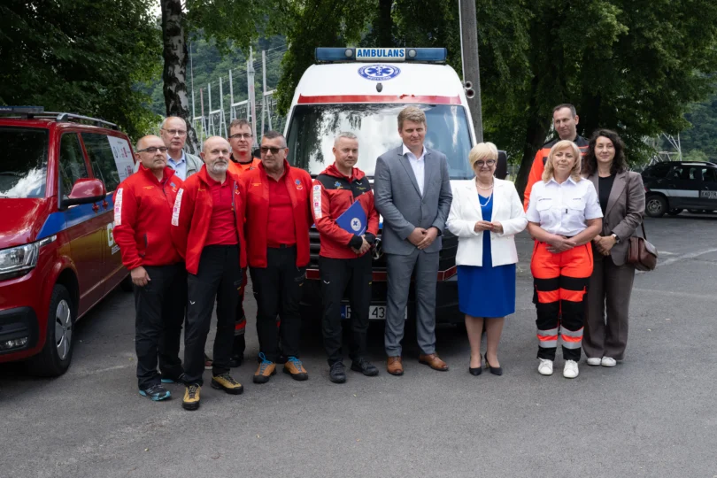 Teresa Kubas-Hul, wojewoda podkarpacki podczas wyjazdowego posiedzenia Wojewódzkiego Zespołu Zarządzania Kryzysowego w Solinie