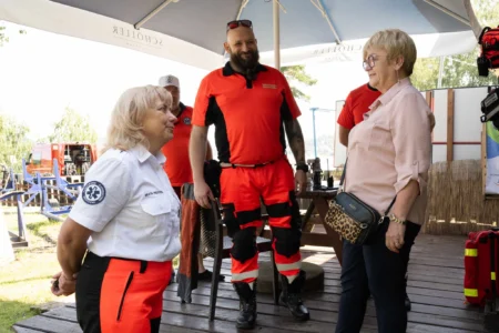 Uczestnicy pikniku w Solinie