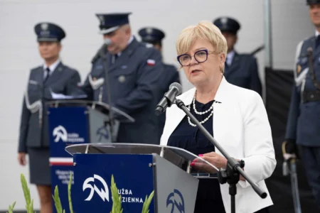 Uczestnicy uroczystości z okazji wojewódzkiego święta służby więzienne