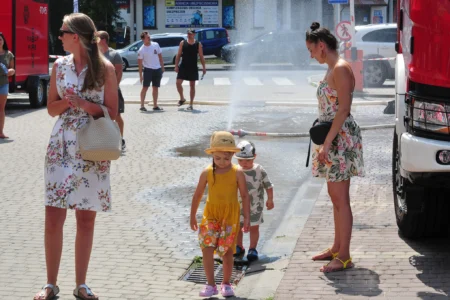 Uczestnicy zawodów strażackich