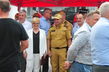 Uczestnicy zawodów strażackich