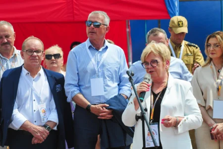 Uczestnicy zawodów strażackich