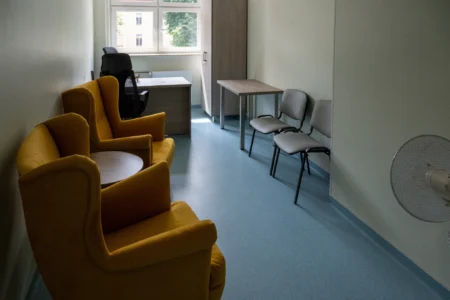 Uczestnicy otwarcia Jarosławskiego Centrum Zdrowia Psychicznego