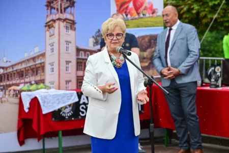 Uczestnicy zawodów strażackich