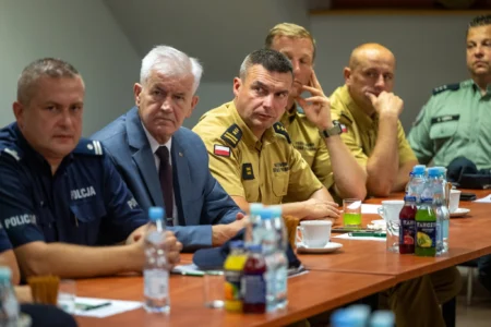 Uczestnicy wyjazdowego posiedzenia komisji sejmowej