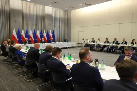 Uczestnicy narady wojewodów w Ministerstwie Spraw Wewnętrznych i Administracji