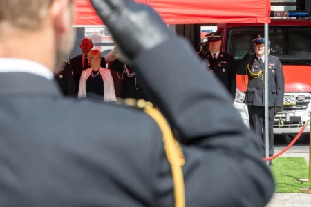 Uczestnicy uroczystej zbiórki strażackiej