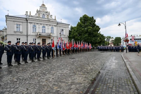 Uczestnicy obchodów Święta Policji